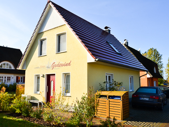 Ferienhaus Godewind Glowe - Blick auf den Eingangsbereich